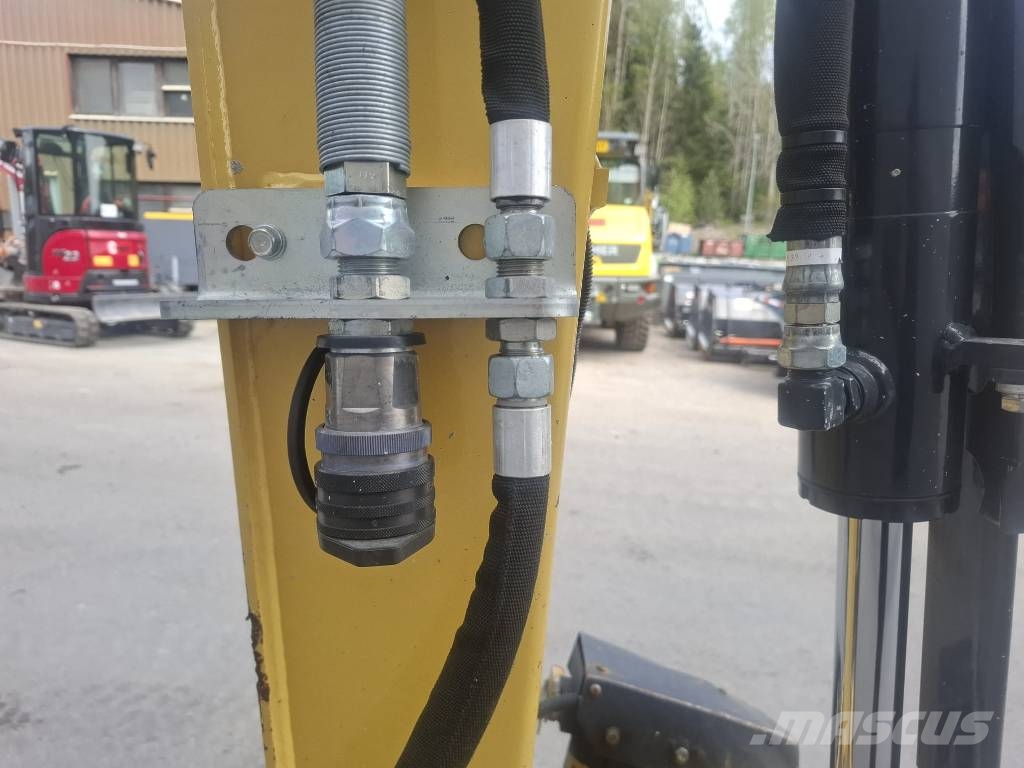 Yanmar VIO 33-6 ENGCON 3 x KAUHA Miniescavadeiras < 7t (Mini escavadeiras)