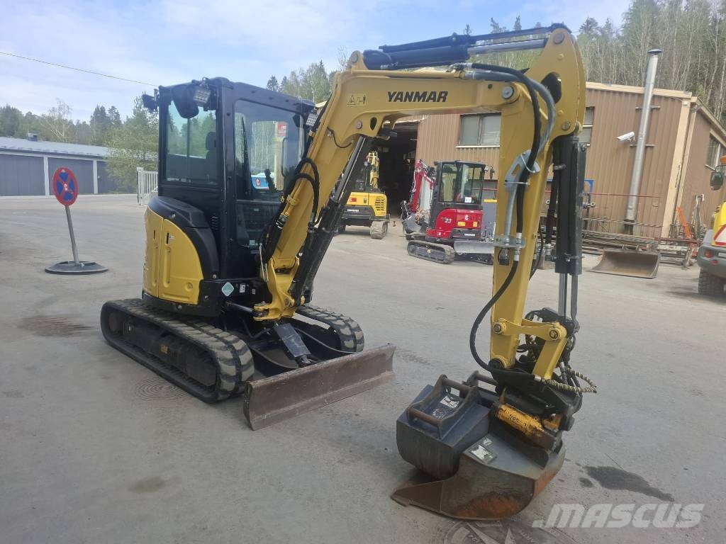 Yanmar VIO 33-6 ENGCON 3 x KAUHA Miniescavadeiras < 7t (Mini escavadeiras)