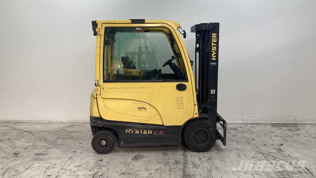 Hyster J 2.5 XN شاحنات ذات رافعات شوكية تعمل بالكهرباء