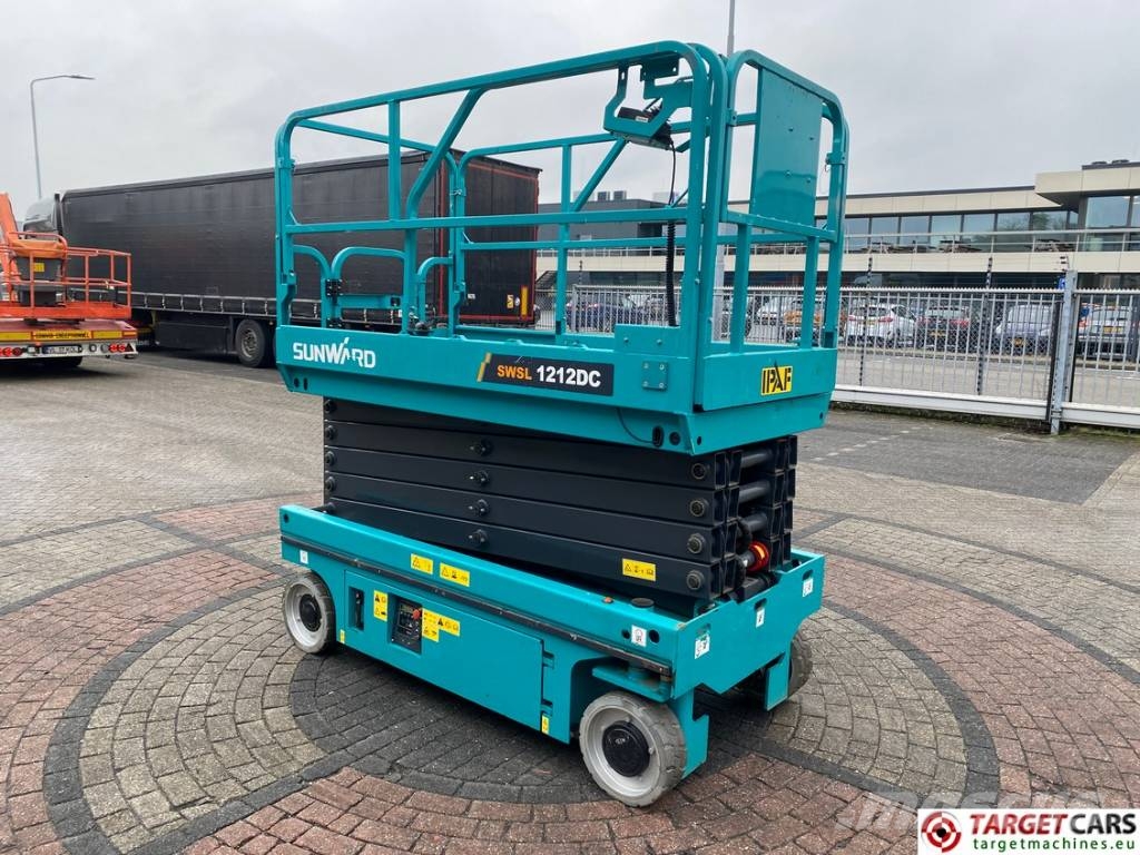 Sunward SWSL1212DC Electric 1212DC Scissor WorkLift 1200cm シザースリフト
