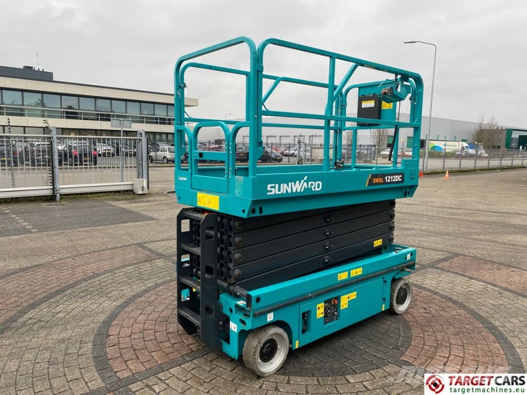 Sunward SWSL1212DC Electric 1212DC Scissor WorkLift 1200cm シザースリフト