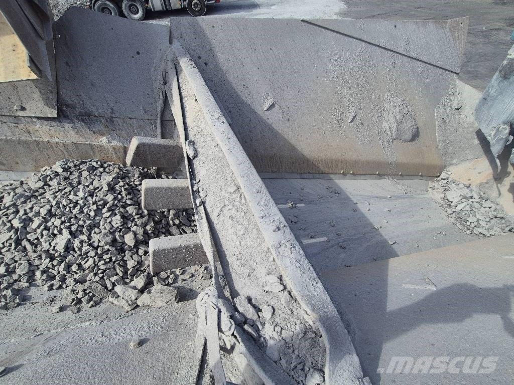 Pegson 1000 maxtrak 1000SR Mobile crushers