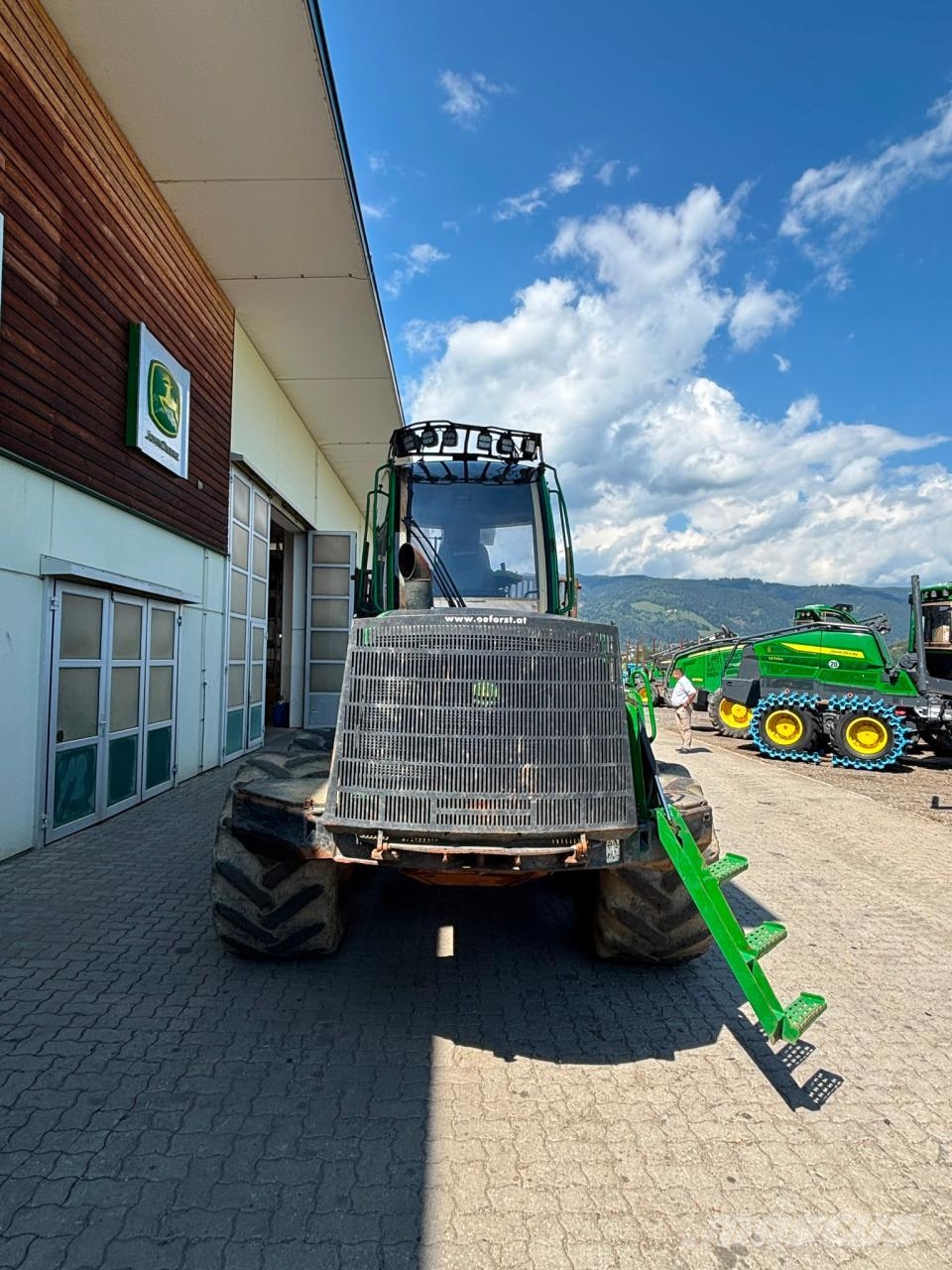 John Deere 1210E Naudoti miškovežiai (Forvarderiai)