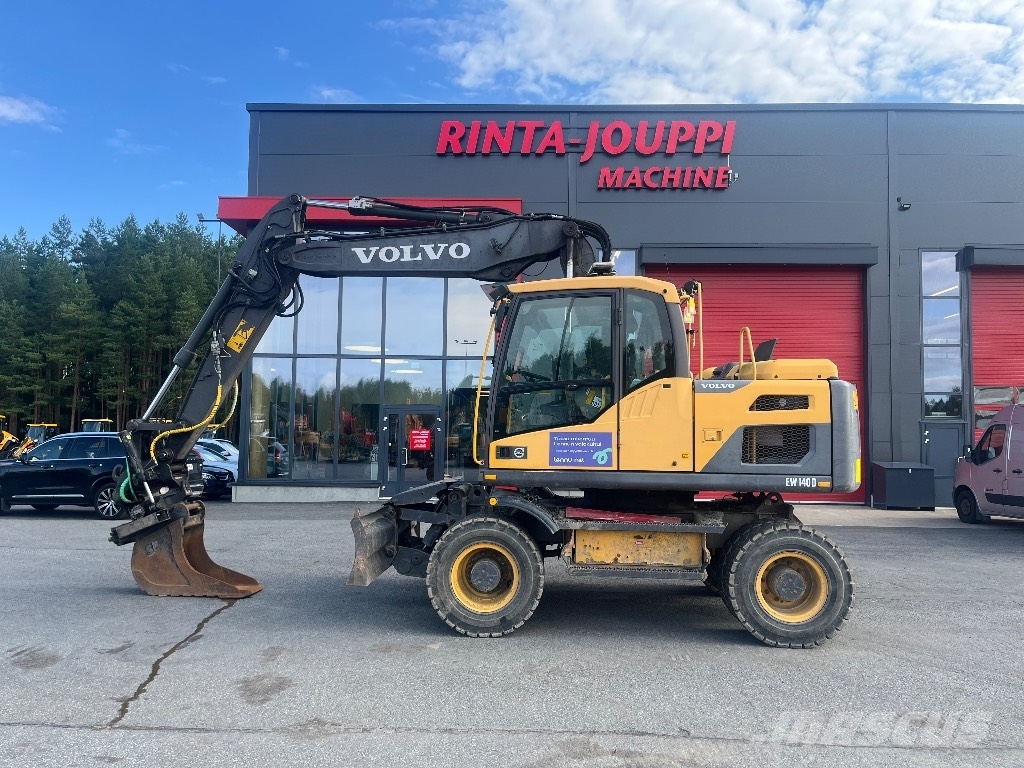 Volvo EW 140 D / Pyörittäjä, Rasvari, Lämmitin Колесни екскаватори