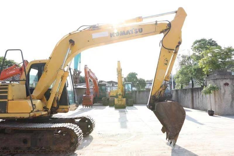 Komatsu PC 120-6E Εκσκαφάκι (διαβολάκι) < 7t