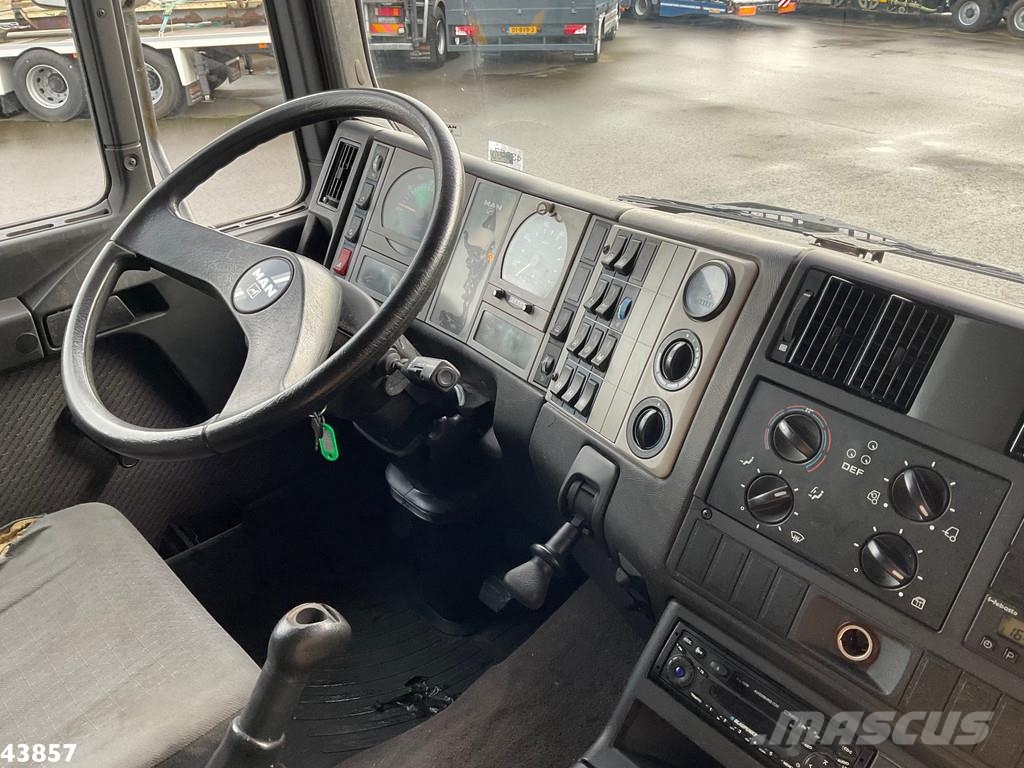 MAN F2000 6x6 Full Steel Manual Palfinger 68 Tonmeter Kraner til alt terræn