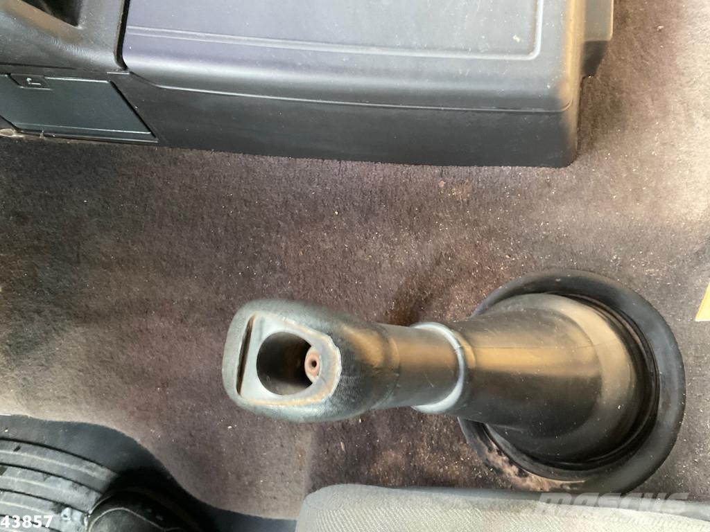 MAN F2000 6x6 Full Steel Manual Palfinger 68 Tonmeter Kraner til alt terræn