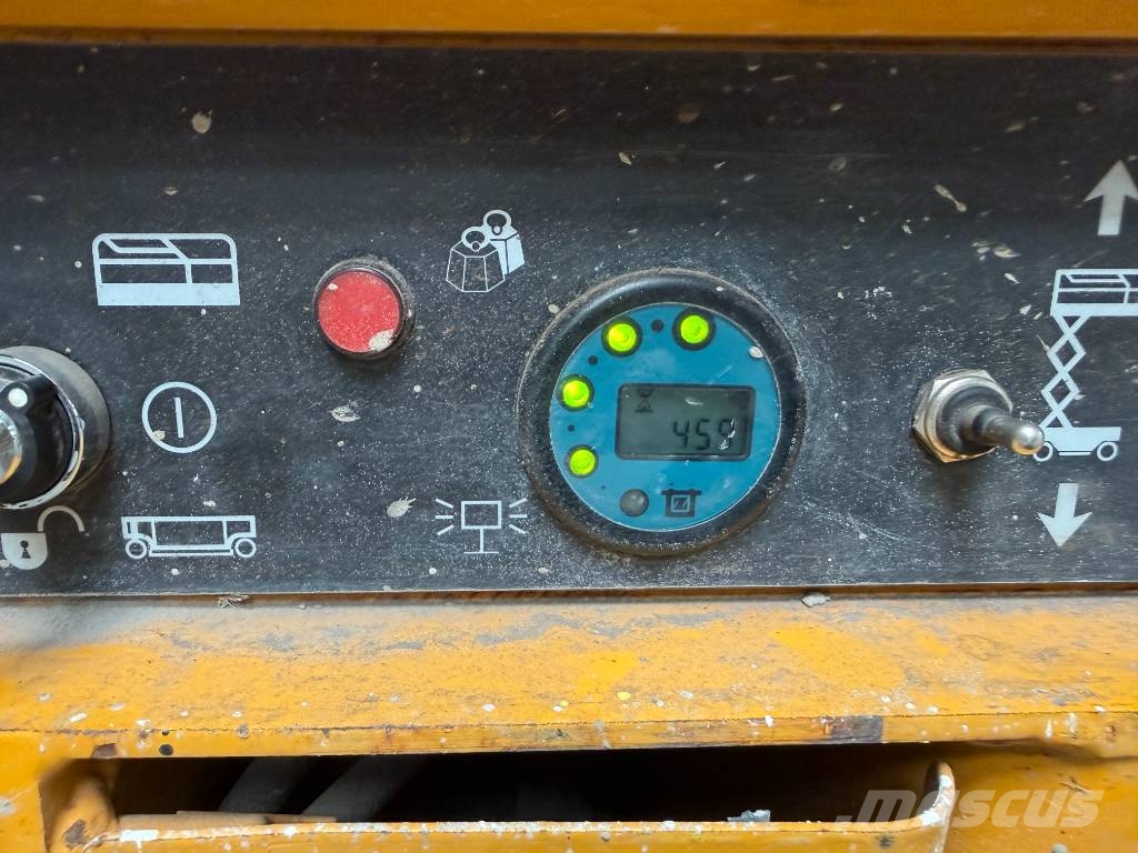Haulotte Compact 8 Karos emelők