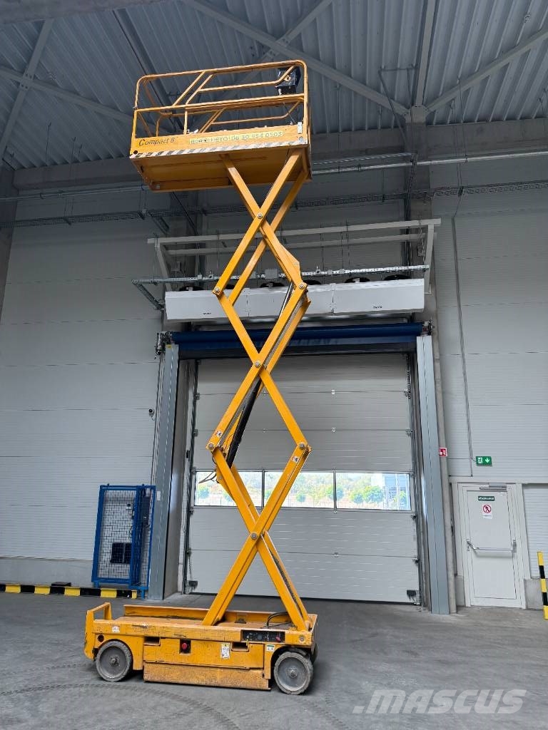 Haulotte Compact 8 Karos emelők