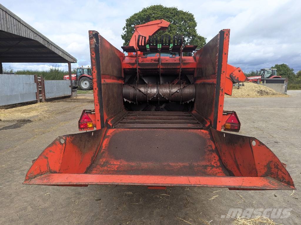 Kuhn Primor 3560 Измельчители тюков
