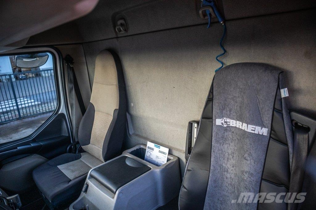 Renault MIDLUM 240(12t) DXI+E5+HAYON Camiones de caja de lona