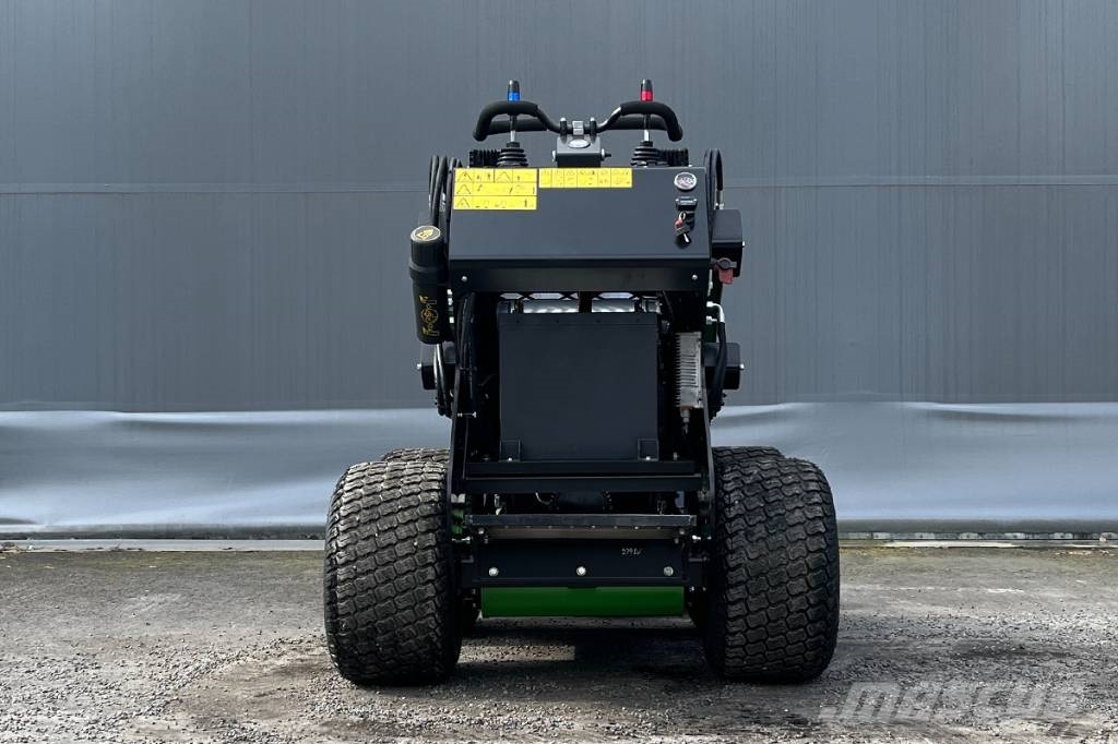  Skid Steer SK650W - Minilastare - Bensinmotor Mininakladače