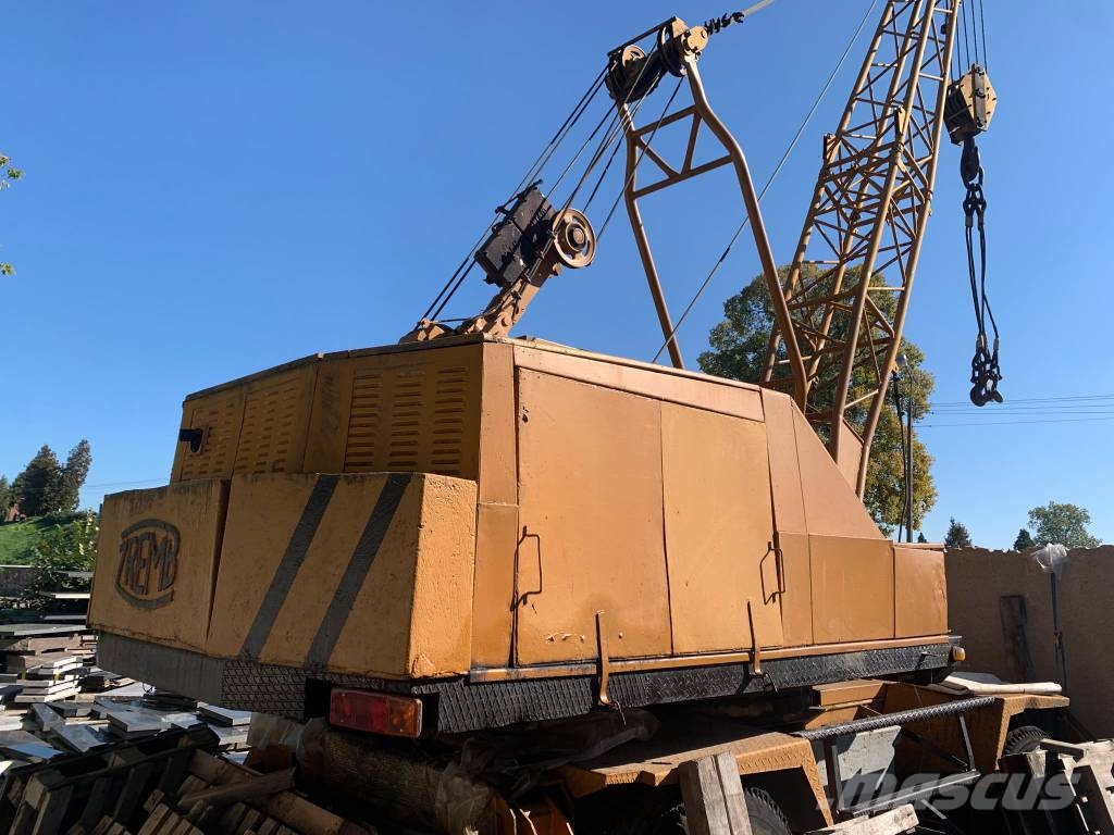 Liebherr DŹWIG POLAN 16T z 1989 roku Mini cranes