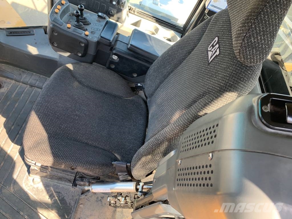 CAT 966 M 轮式装载机