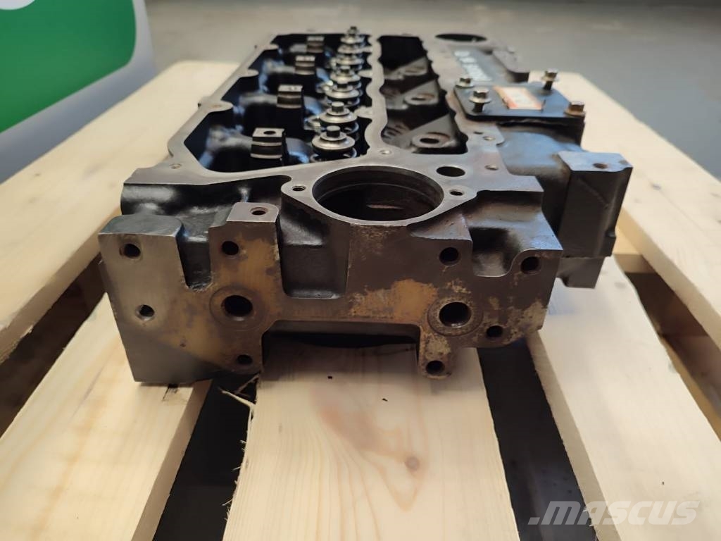 Engine head 3712H19A/1 02/202940 Perkins RG RJ Motorer