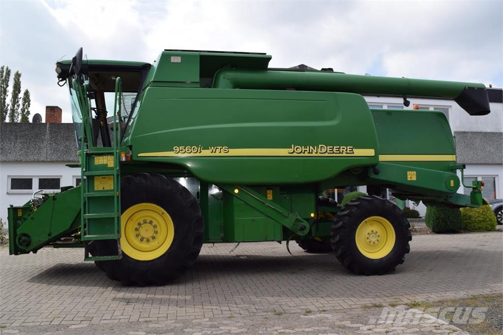 John Deere 9560 i WTS Cosechadoras combinadas