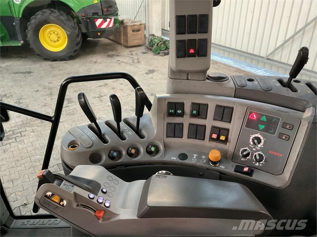 CLAAS Arion 620 الجرارات