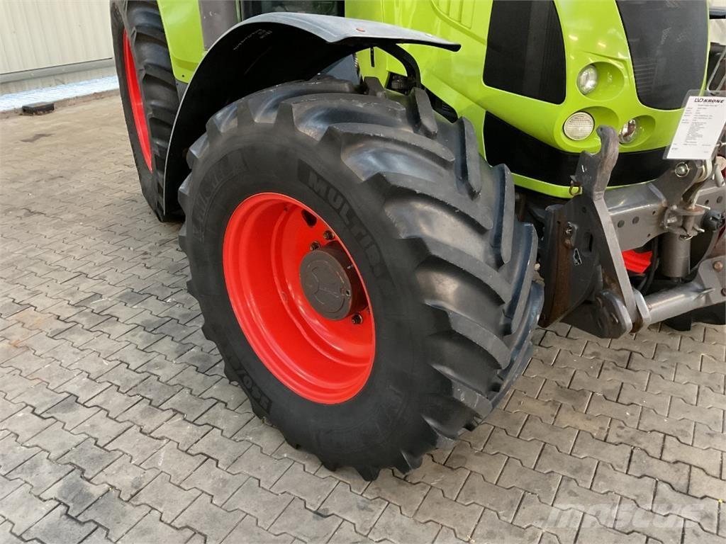 CLAAS Arion 620 الجرارات