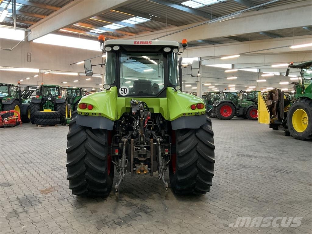 CLAAS Arion 620 الجرارات