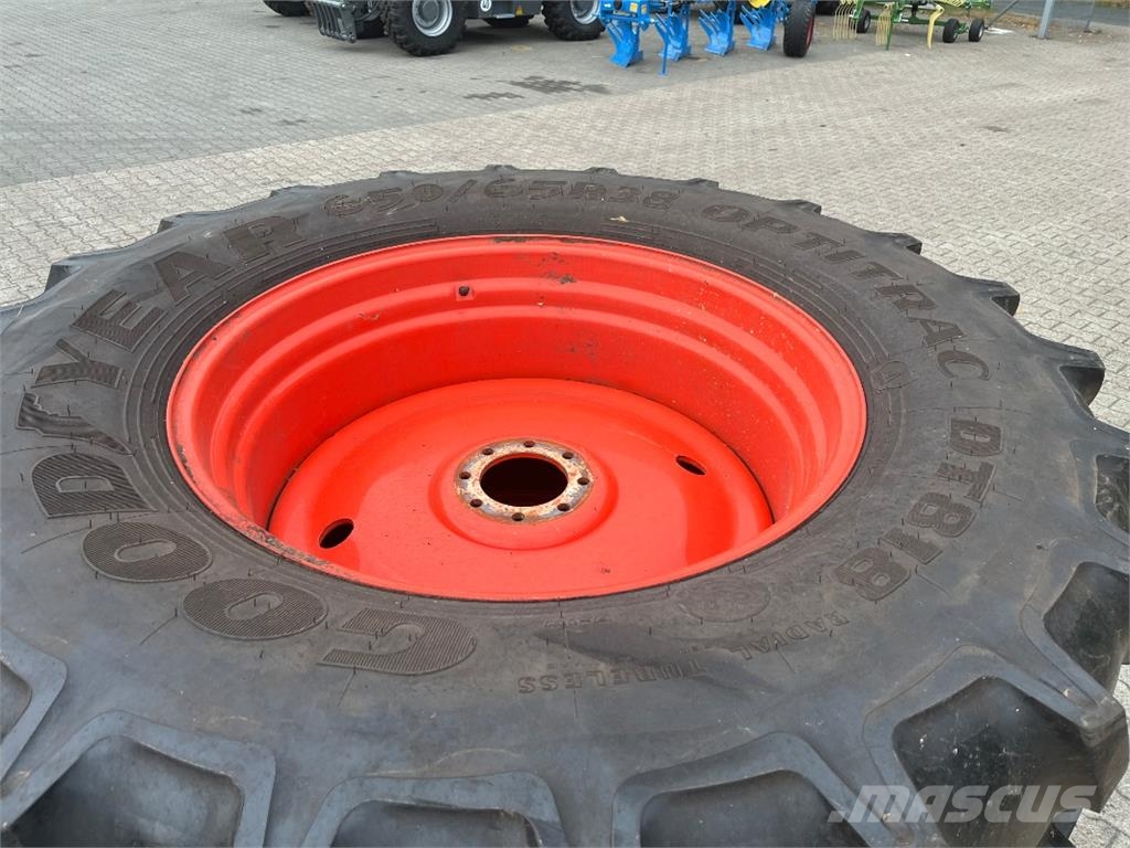 CLAAS Arion 620 트랙터