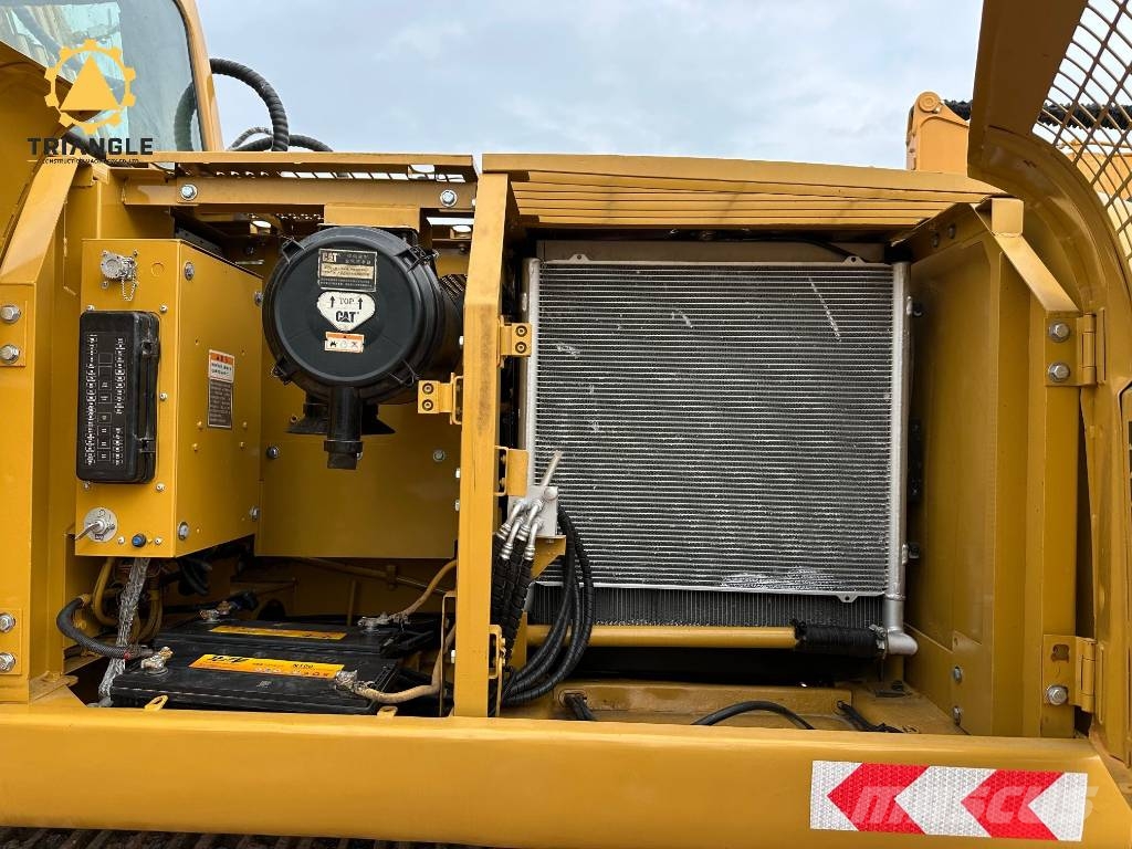 CAT 320 C L Гусеничні екскаватори
