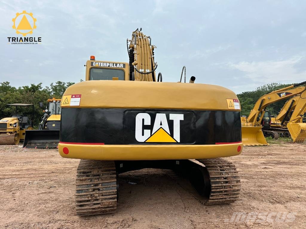 CAT 320 C L Гусеничні екскаватори