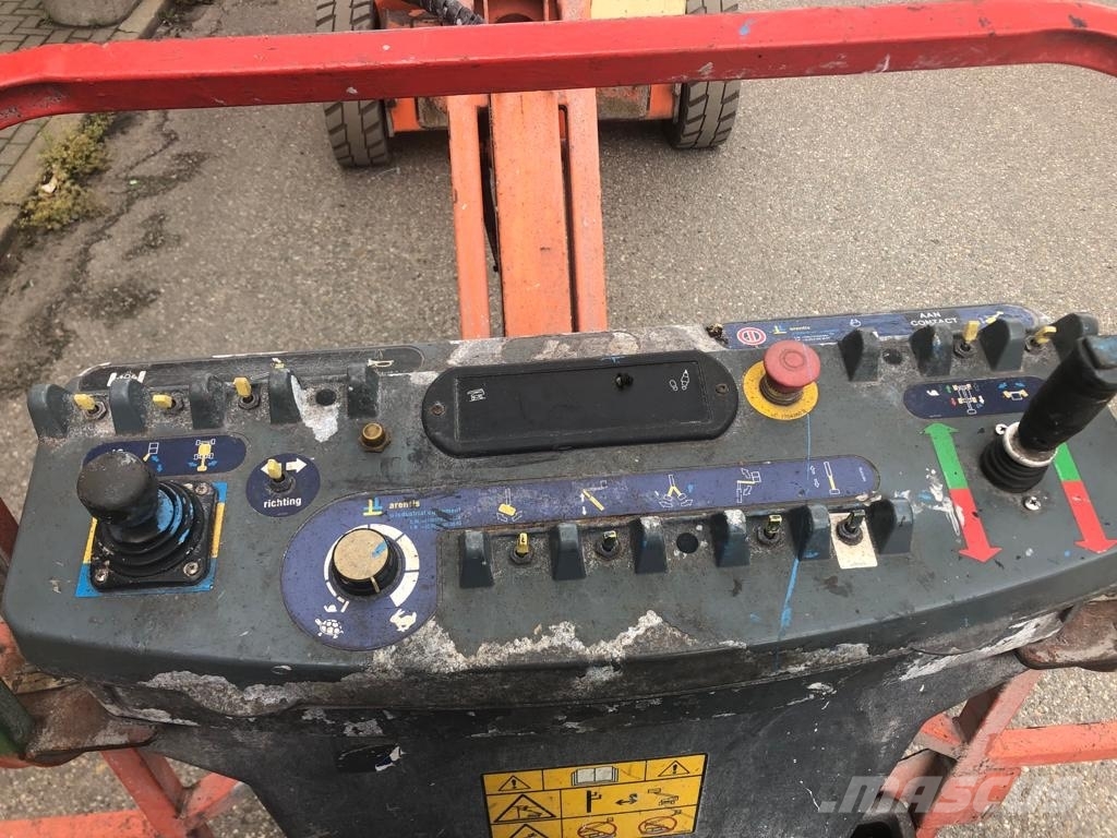 JLG E 450 AJ Articulated boom lifts