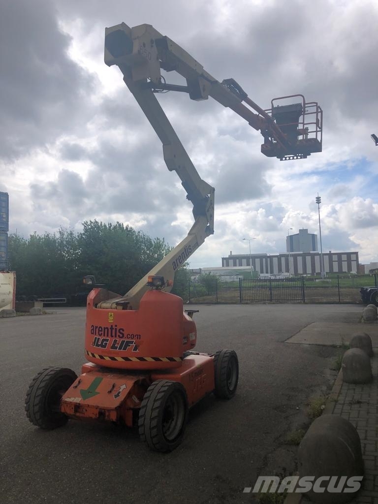 JLG E 450 AJ Articulated boom lifts