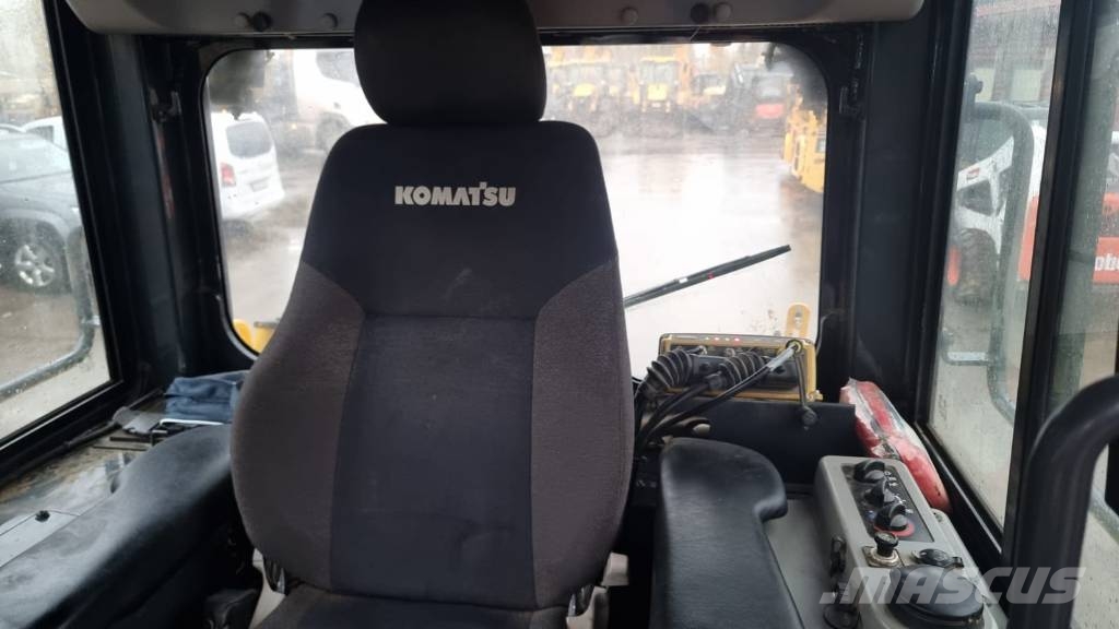 Komatsu D 51 PX-24 E0 With TopCon lánctalpas dózerek