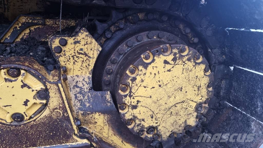 Komatsu D 51 PX-24 E0 With TopCon lánctalpas dózerek