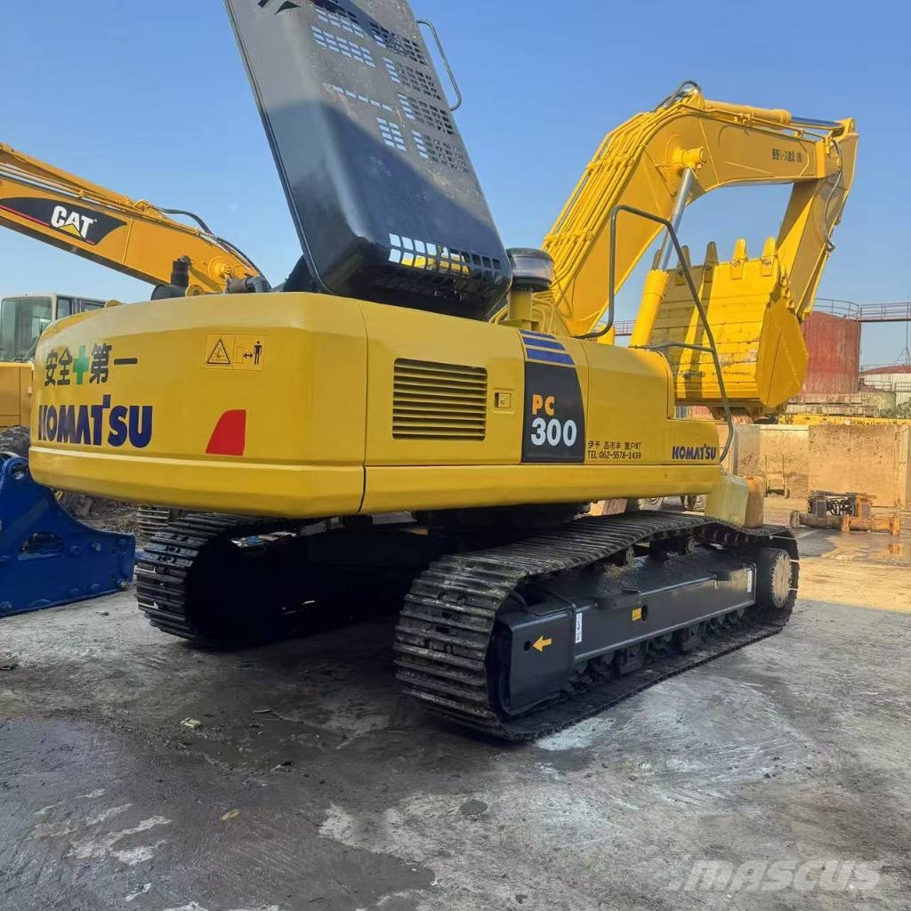 Komatsu PC 300-8 Гусеничні екскаватори