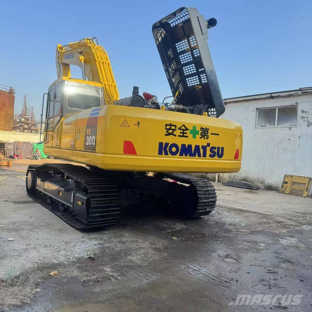 Komatsu PC 300-8 Гусеничні екскаватори