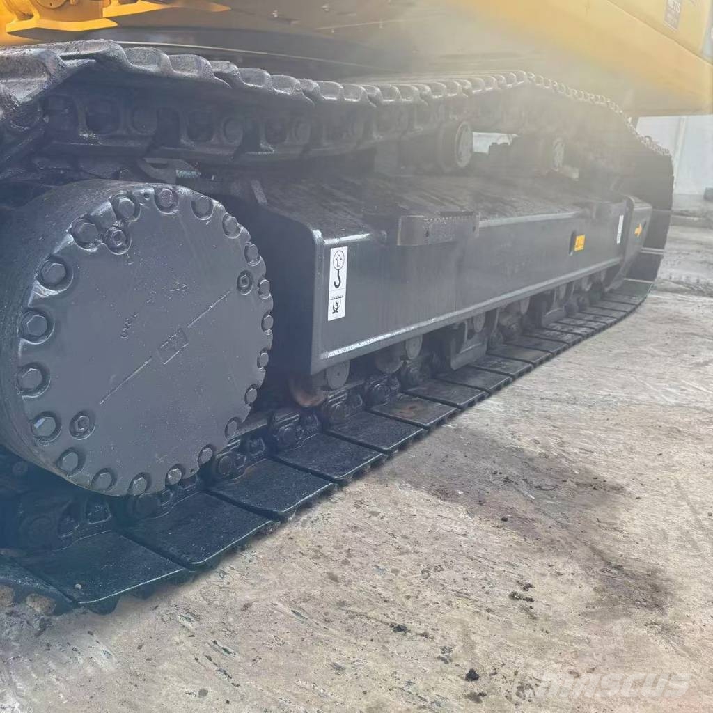 Komatsu PC 300-8 Гусеничні екскаватори