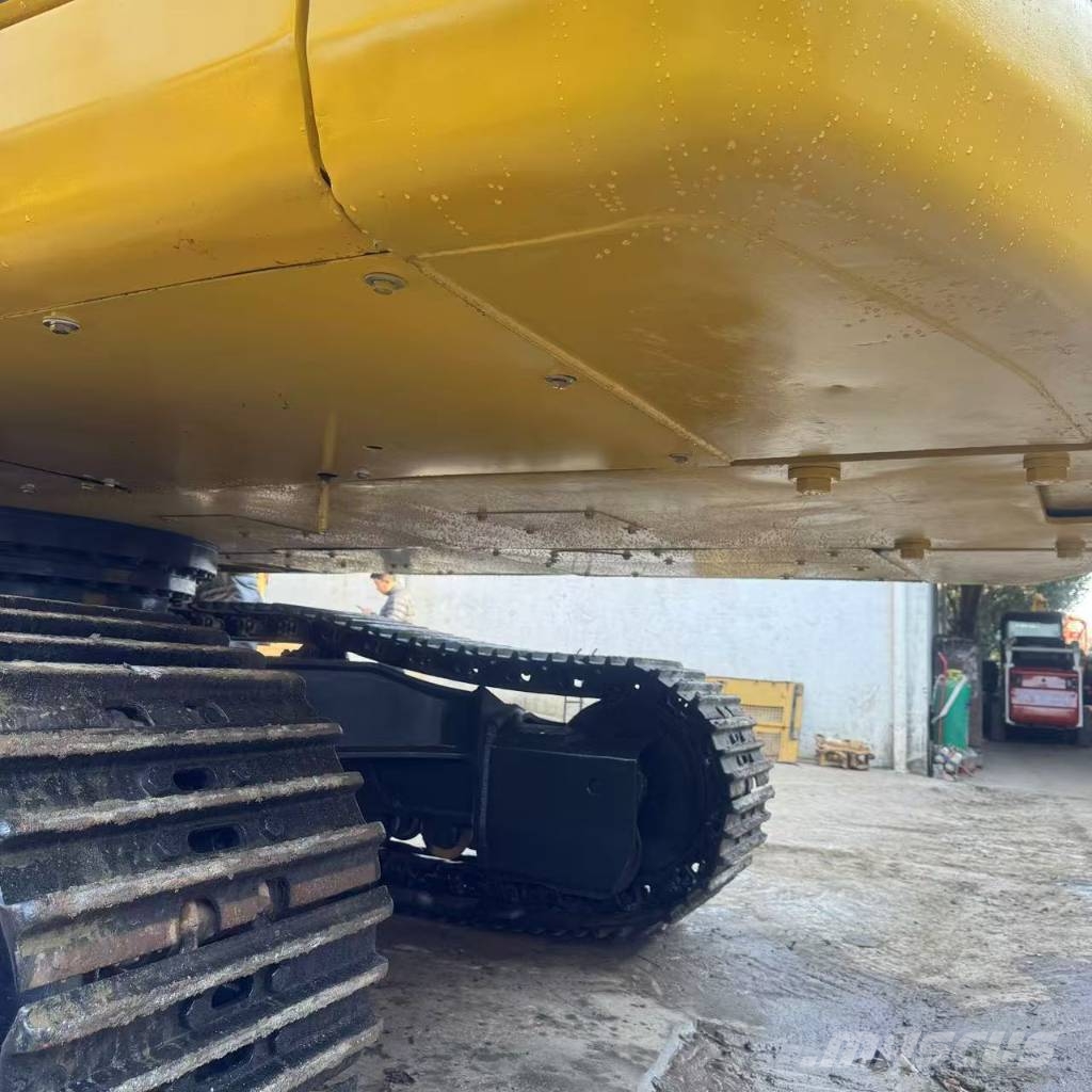 Komatsu PC 300-8 Гусеничні екскаватори