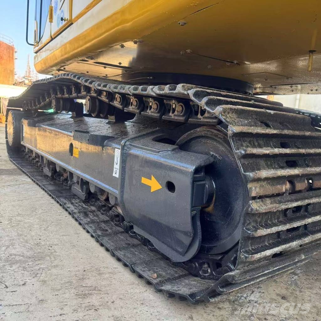 Komatsu PC 300-8 Гусеничні екскаватори