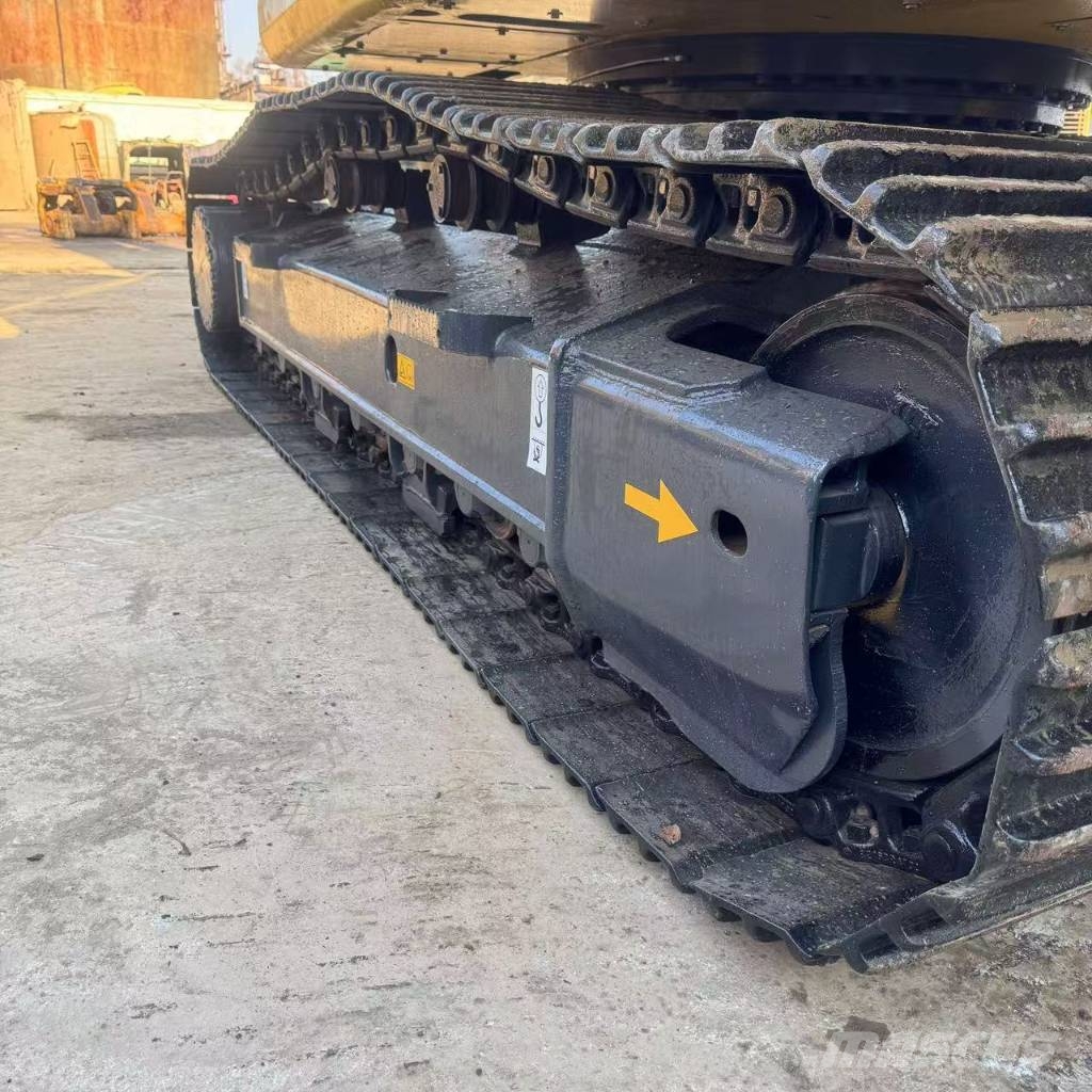 Komatsu PC 300-8 Гусеничні екскаватори