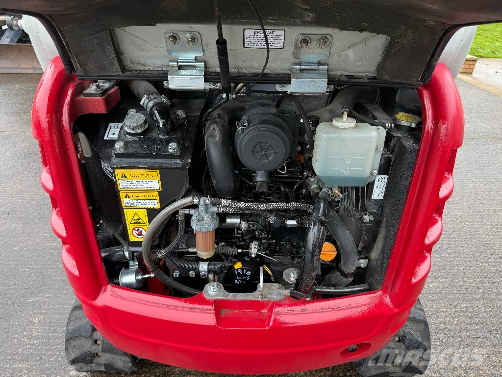 Takeuchi TB 216 Mini bagri <7t