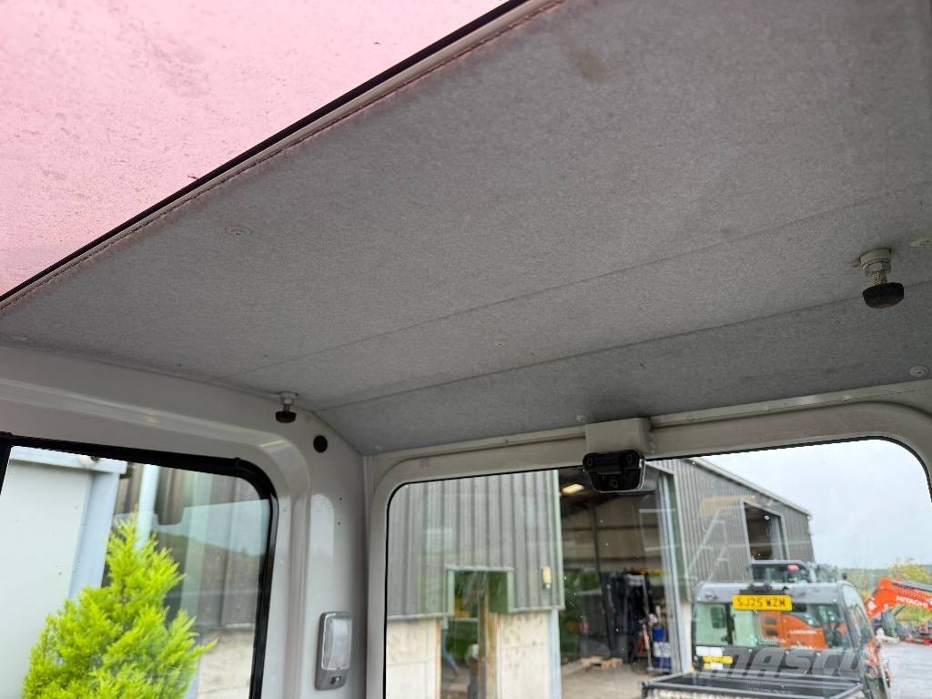 Takeuchi TB 216 Mini bagri <7t