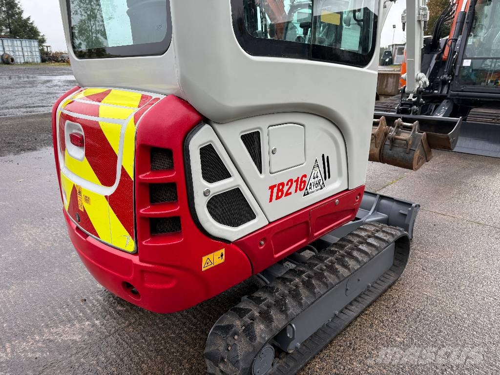 Takeuchi TB 216 Mini bagri <7t