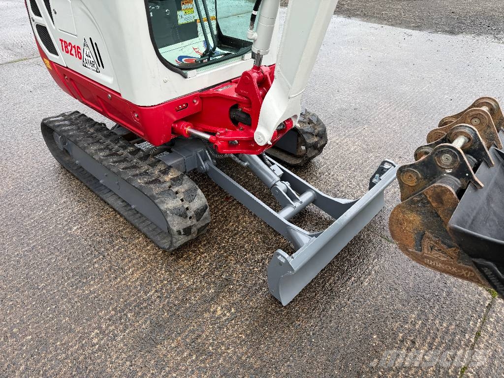 Takeuchi TB 216 Mini bagri <7t