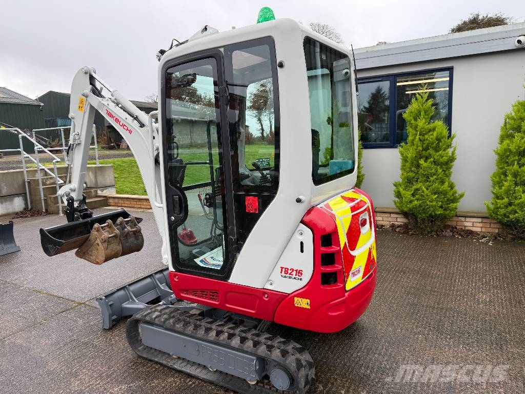 Takeuchi TB 216 Mini bagri <7t