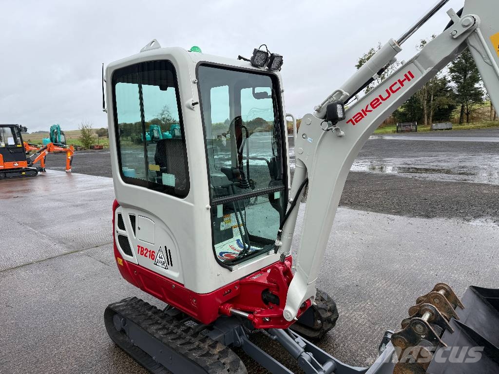 Takeuchi TB 216 Mini bagri <7t