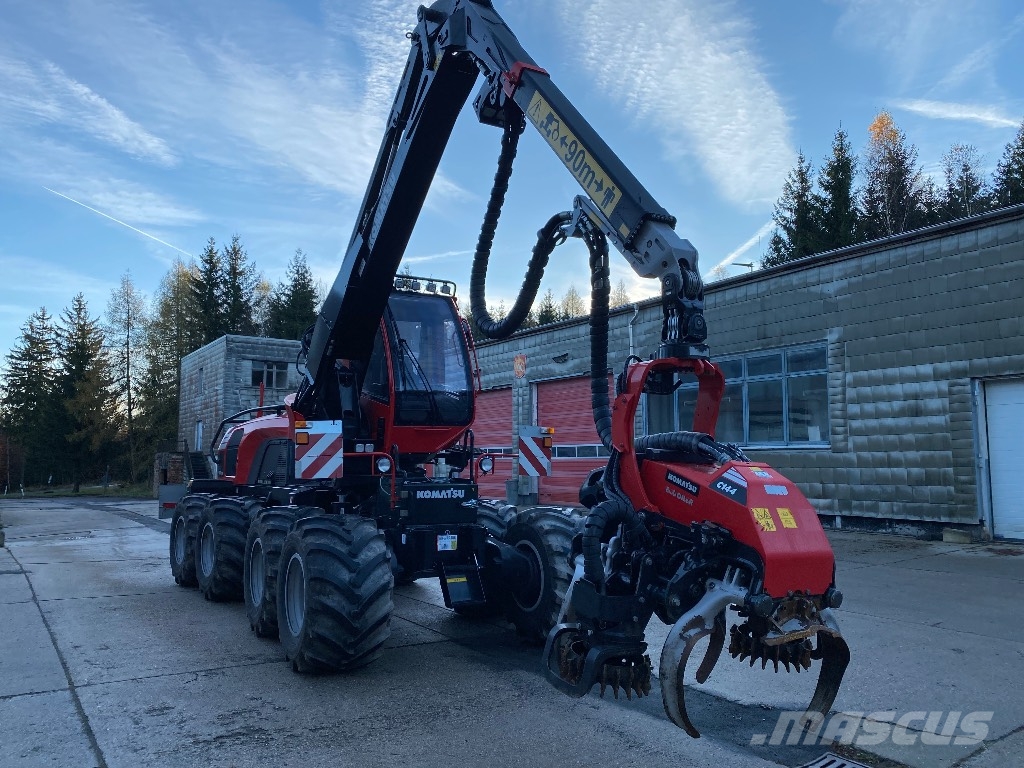 Komatsu 931 XC حصادات