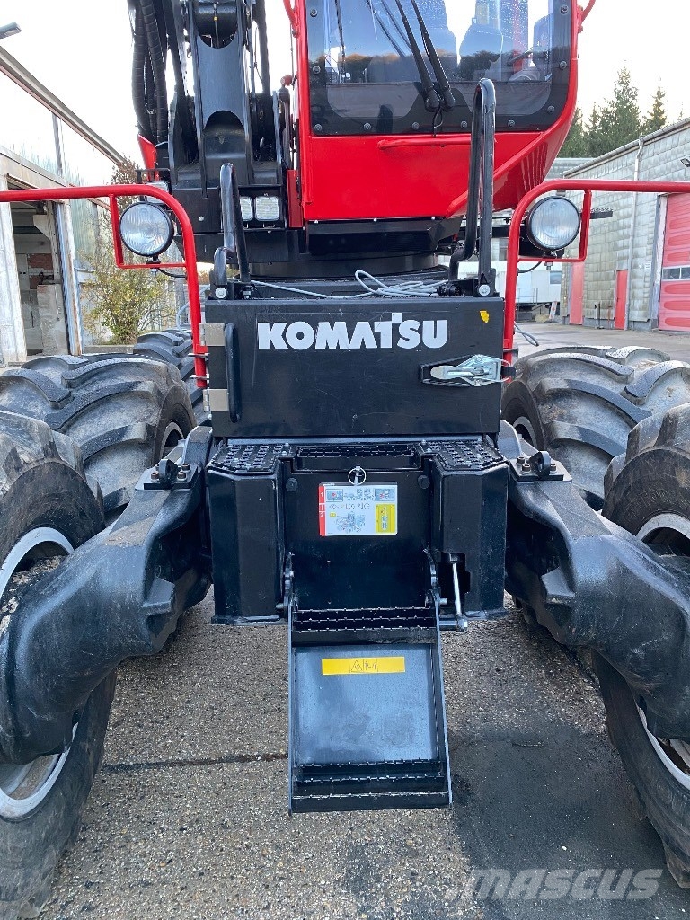 Komatsu 931 XC حصادات