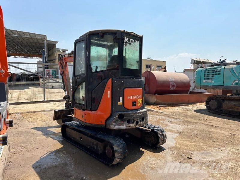 Hitachi ZX 33 U-5 Mini bageri <7t