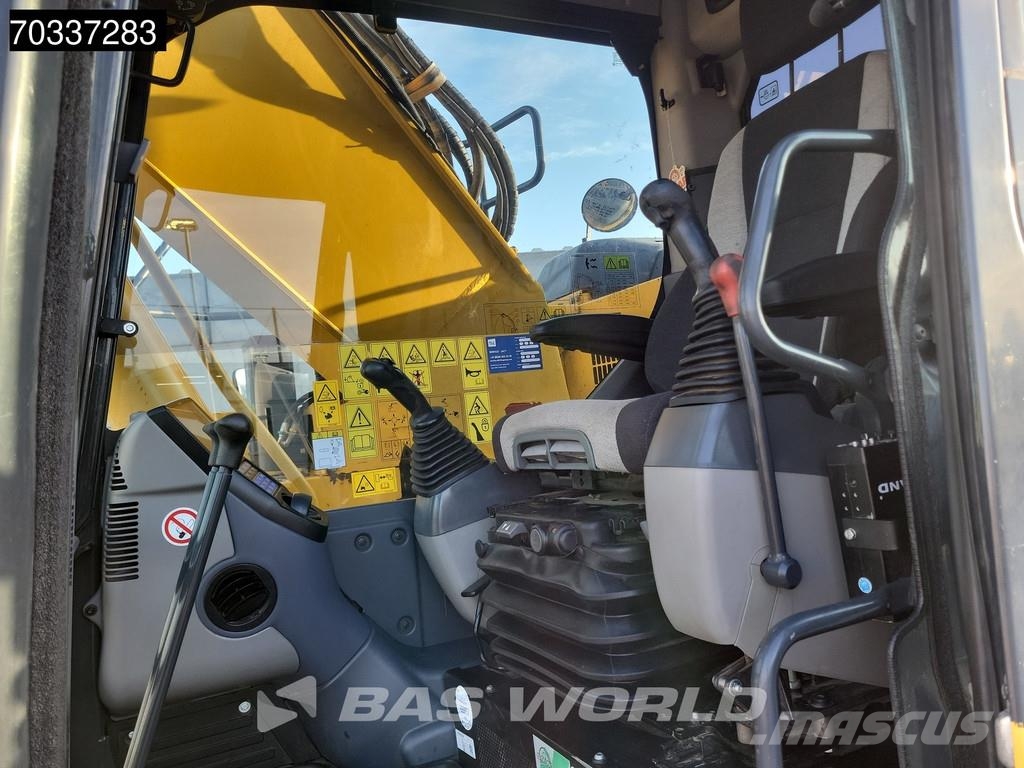 Komatsu PC228 USLC-10 Dutch Machine Kāpurķēžu ekskavatori