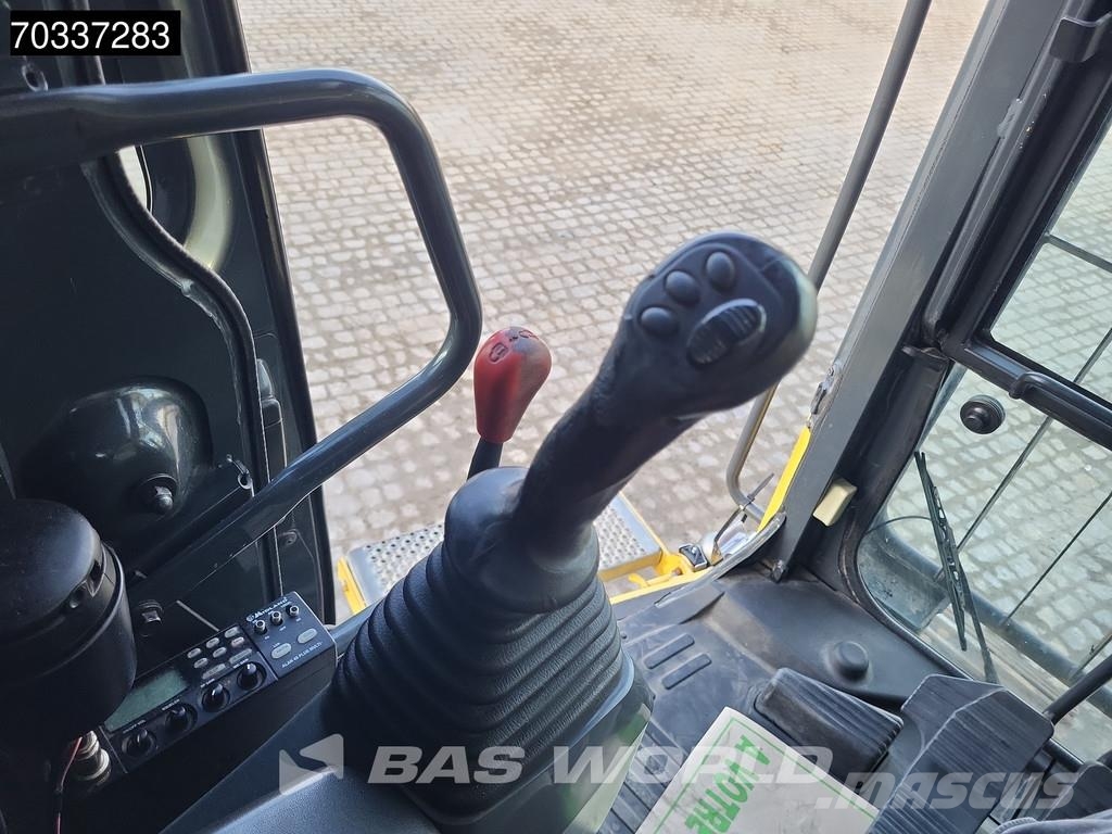 Komatsu PC228 USLC-10 Dutch Machine Kāpurķēžu ekskavatori