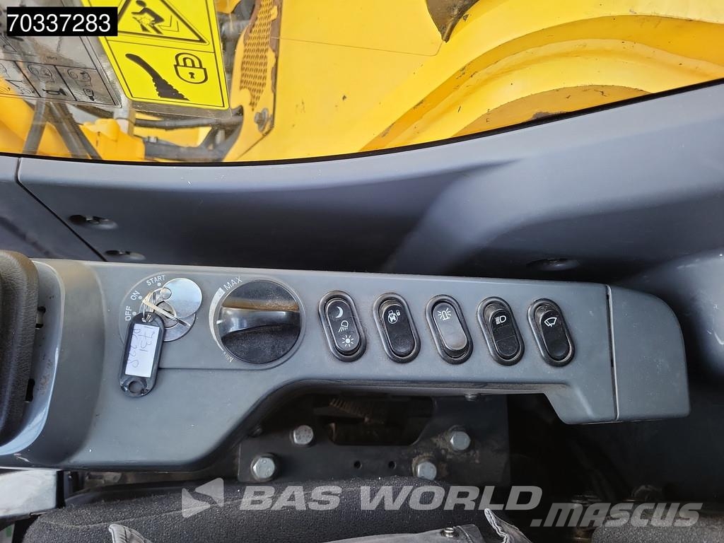 Komatsu PC228 USLC-10 Dutch Machine Kāpurķēžu ekskavatori