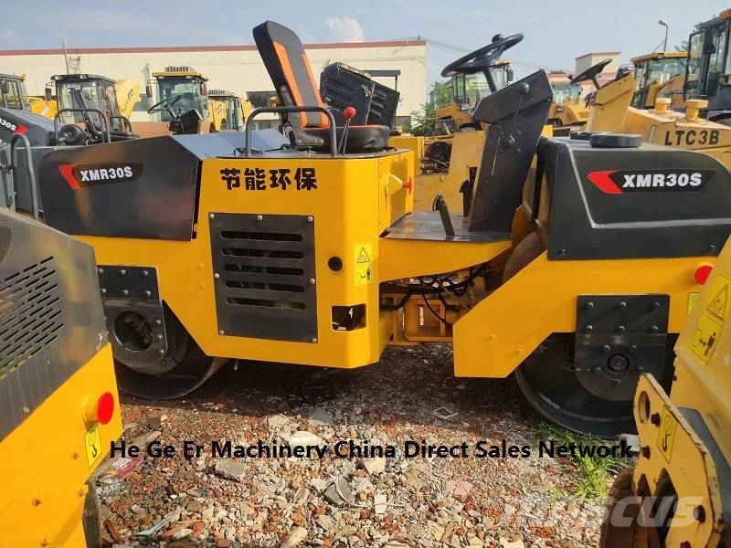 Bomag 120 Ikerdobos hengerek