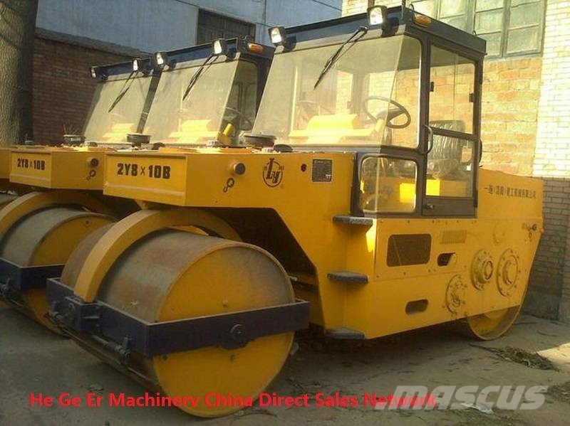Bomag 120 Ikerdobos hengerek